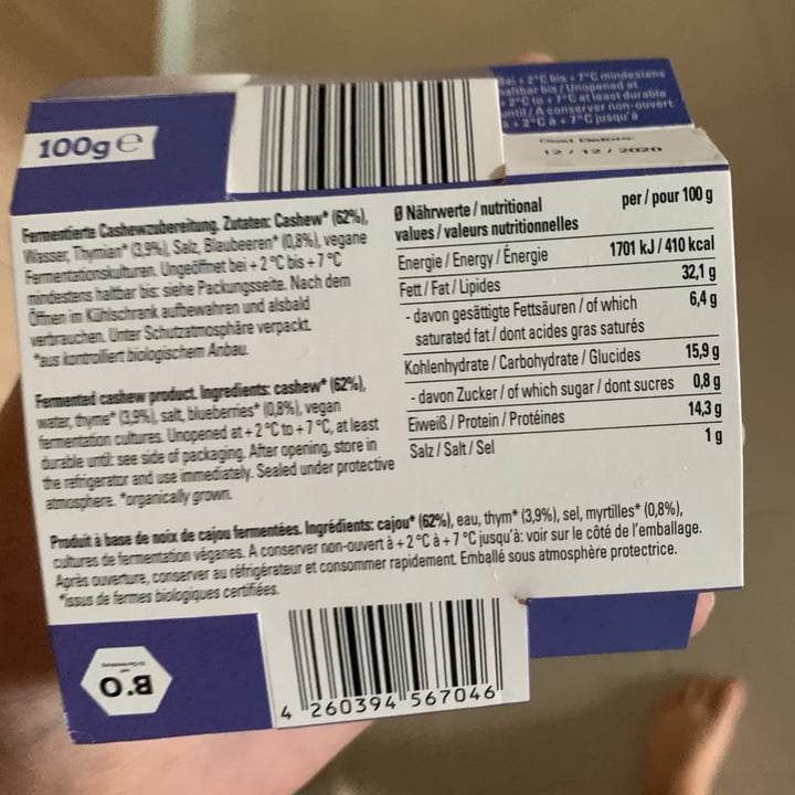 review photo of Dr. Mannah's Blueberry-Thyme "Matured Cheese" shared by @avegangirl on 19 Dec 2020 - review