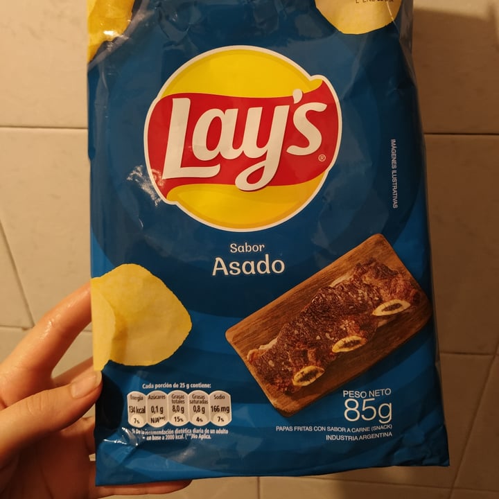 photo of Lay's Papas Fritas Sabor Asado shared by @juligerez on  29 Mar 2022 - review