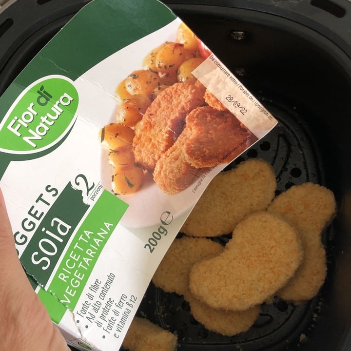 photo of Fior di Natura Nuggets di soia shared by @norahmegh on  30 Aug 2022 - review