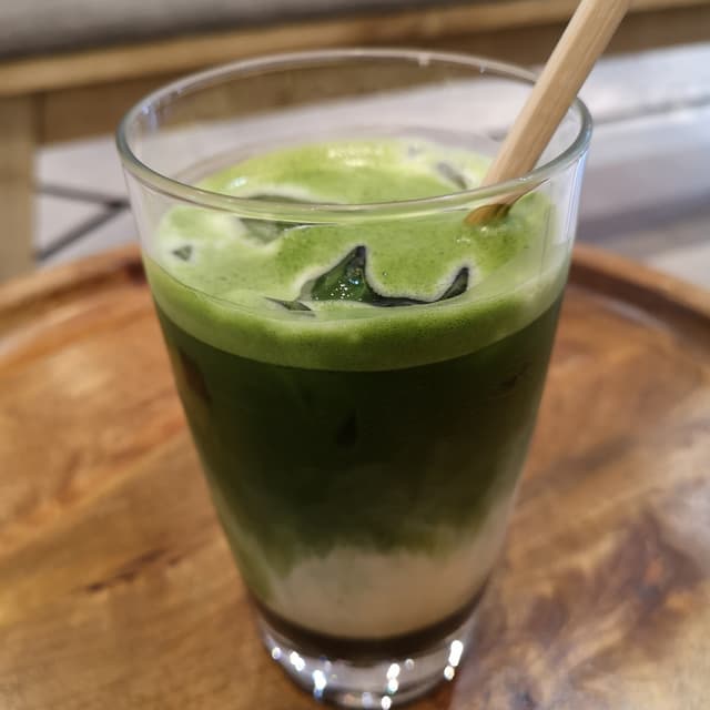 「Matcha Hojicha Latte」の料理の写真