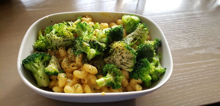 photo of Parka Food Co. Broccoli Pesto Mac and Cheese shared by @kayzie on  19 Jan 2020 - review