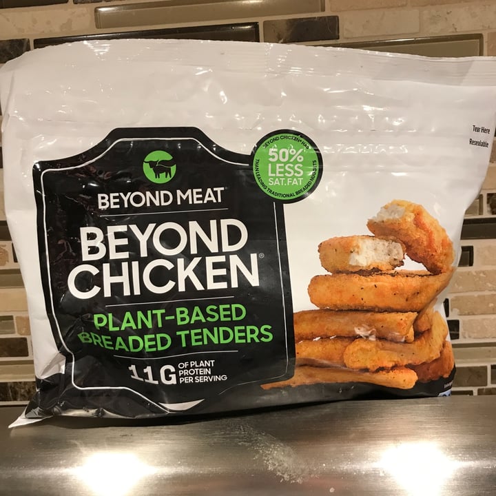 photo of Beyond Meat Beyond Chicken Plant-Based Breaded Tenders shared by @thevegfriend on  19 Apr 2022 - review