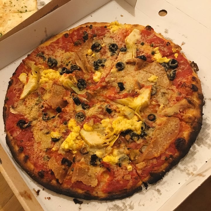 photo of Sora Lella Vegan Roman Restaurant Capricciosa Pizza shared by @katelouisepowell on  14 Mar 2020 - review