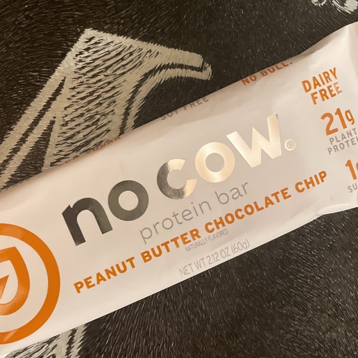 photo of No Cow Peanut Butter Chocolate Chip Bar shared by @ellehurst on  21 Nov 2021 - review