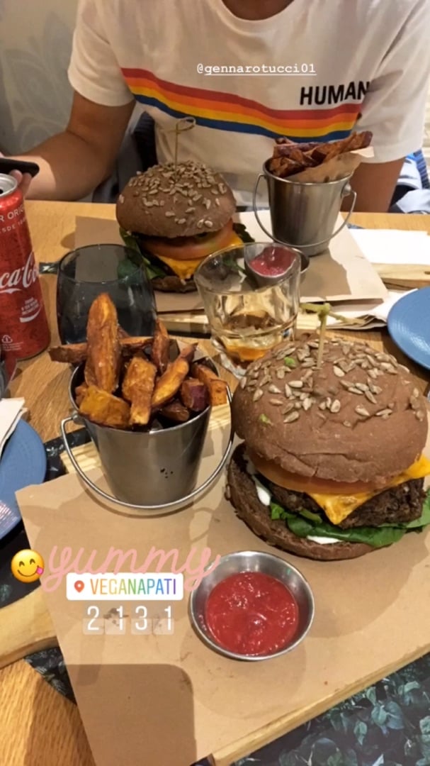 review photo of Veganapati - Vegan Restaurant Brownie (Burger) shared by @giusy on 30 Jan 2020 - review