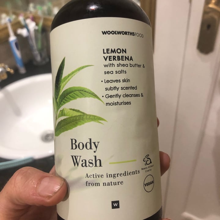 photo of Woolworths Lemon verbena Body Wash shared by @leighclare29 on  24 Aug 2020 - review