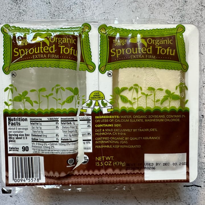 photo of Trader Joe's Organic Sprouted Tofu Extra Firm shared by @berryveganplanet on  09 Nov 2022 - review
