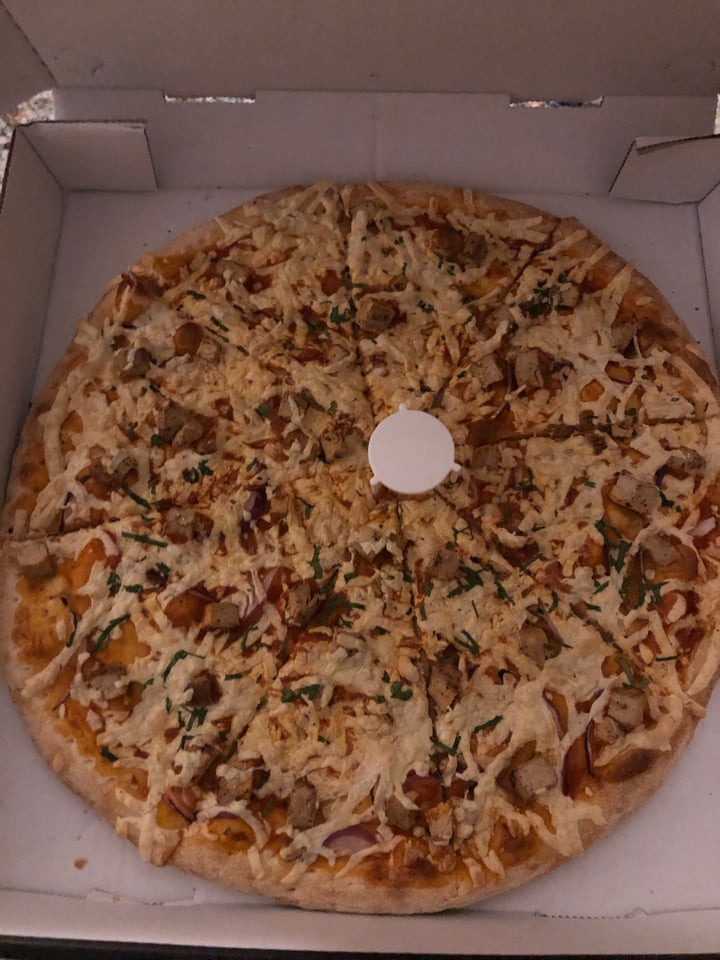 photo of Cruzer Pizza Vegan chicken pizza shared by @sp3416 on  19 Mar 2019 - review