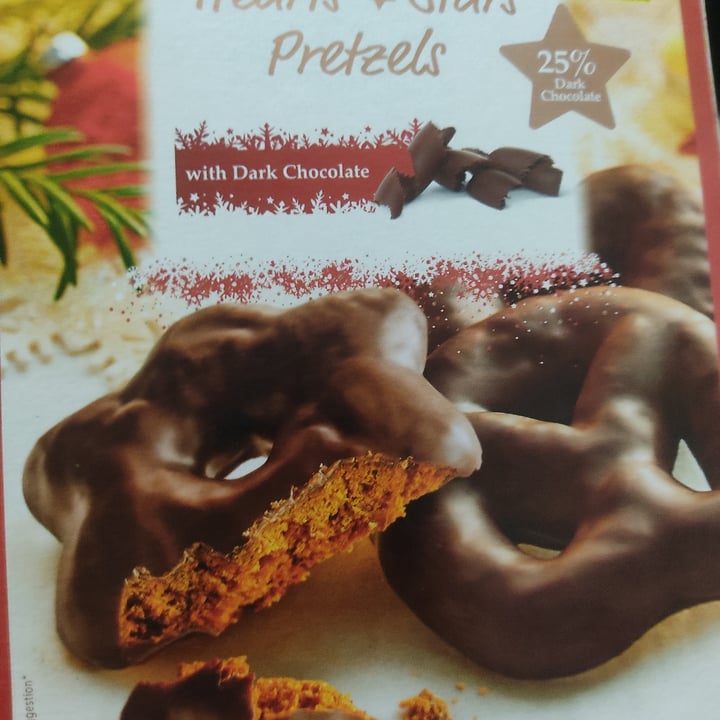 photo of Favorina Gingerbread Hearts Stars Pretzels shared by @weed14 on  23 Oct 2022 - review