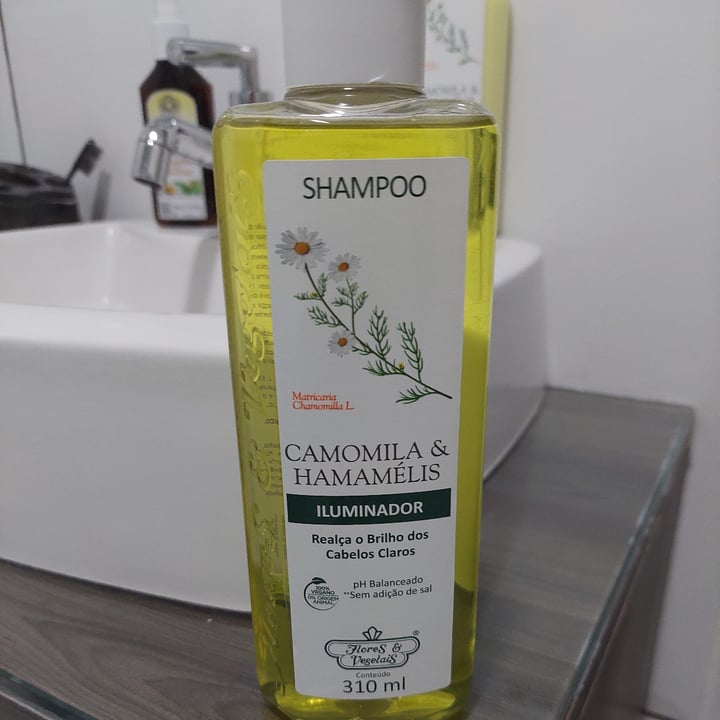 photo of Flora Flores E Vegetais Cosméticos shared by @andreabvenancio on  19 Apr 2022 - review