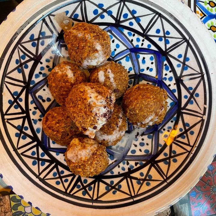 photo of Fairouz - Centrale Falafel shared by @poddceci on  24 Mar 2022 - review