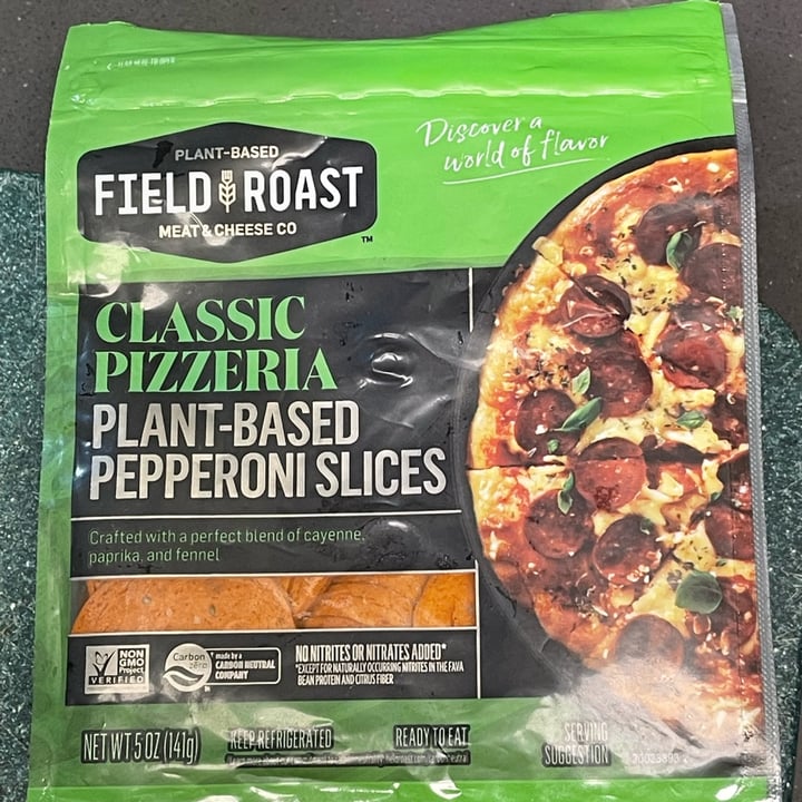 photo of Field Roast Classic Pizzeria Plant-based Pepperoni Slices shared by @cressit on  18 May 2022 - review
