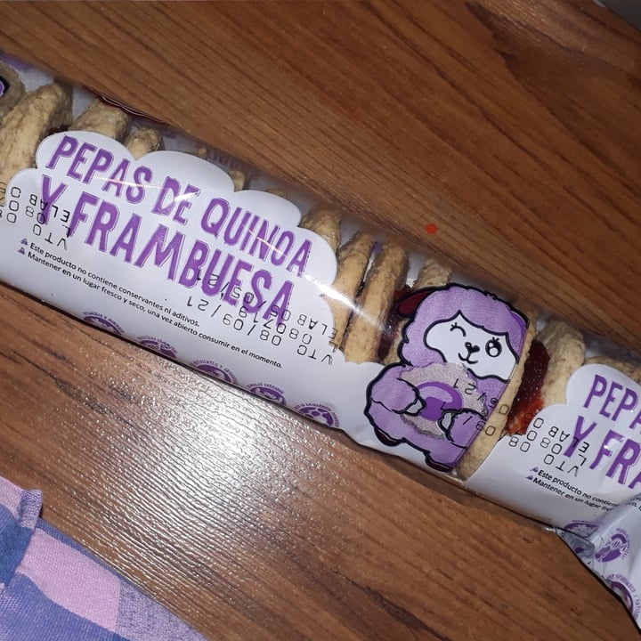 photo of Kiwicha Pepas de Quinoa y Frambuesa shared by @carlaayes on  26 May 2021 - review