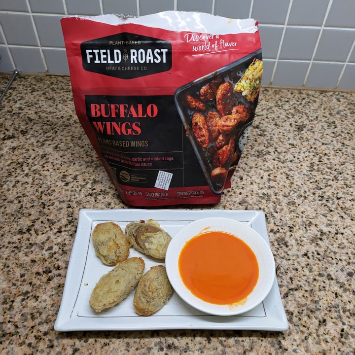 photo of Field Roast Buffalo Wings shared by @stevenneoh on  25 May 2021 - review