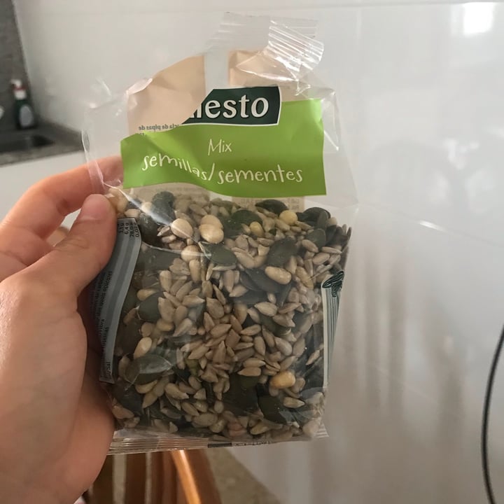 photo of Alesto Mix semillas shared by @iamanicevegan on  12 Sep 2021 - review