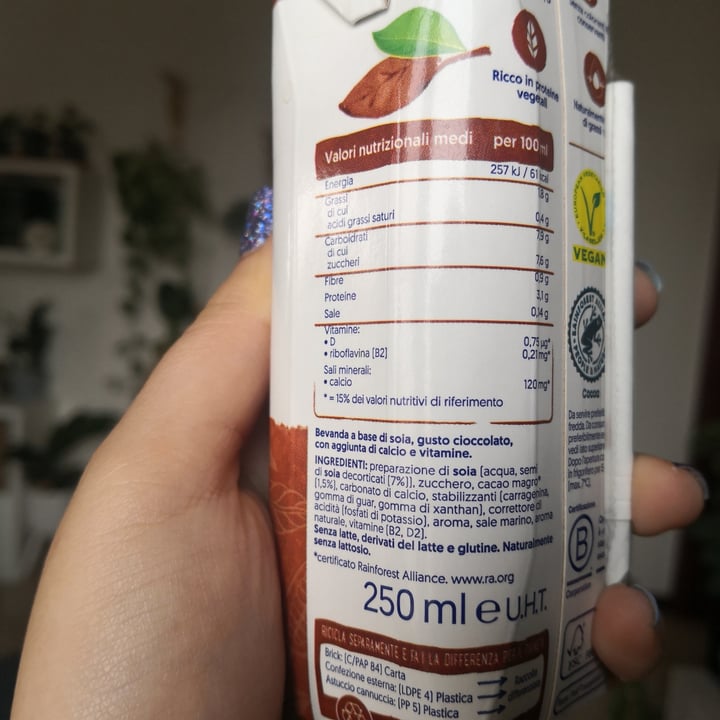 photo of Alpro Gusto Cioccolato shared by @lindiri on  18 Mar 2022 - review