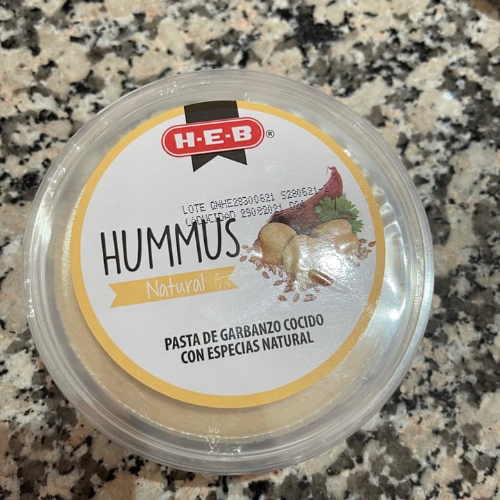 photo of H-E-B Hummus shared by @fridamc on  01 Aug 2021 - review