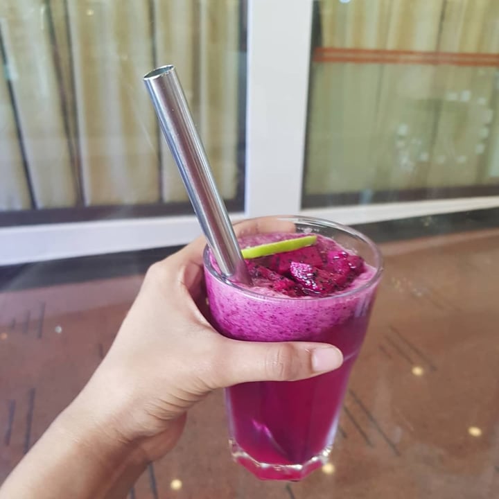 photo of WellSmoocht Kombucha - Pink Dragon Fruit shared by @tvaritaaaa on  18 Sep 2020 - review