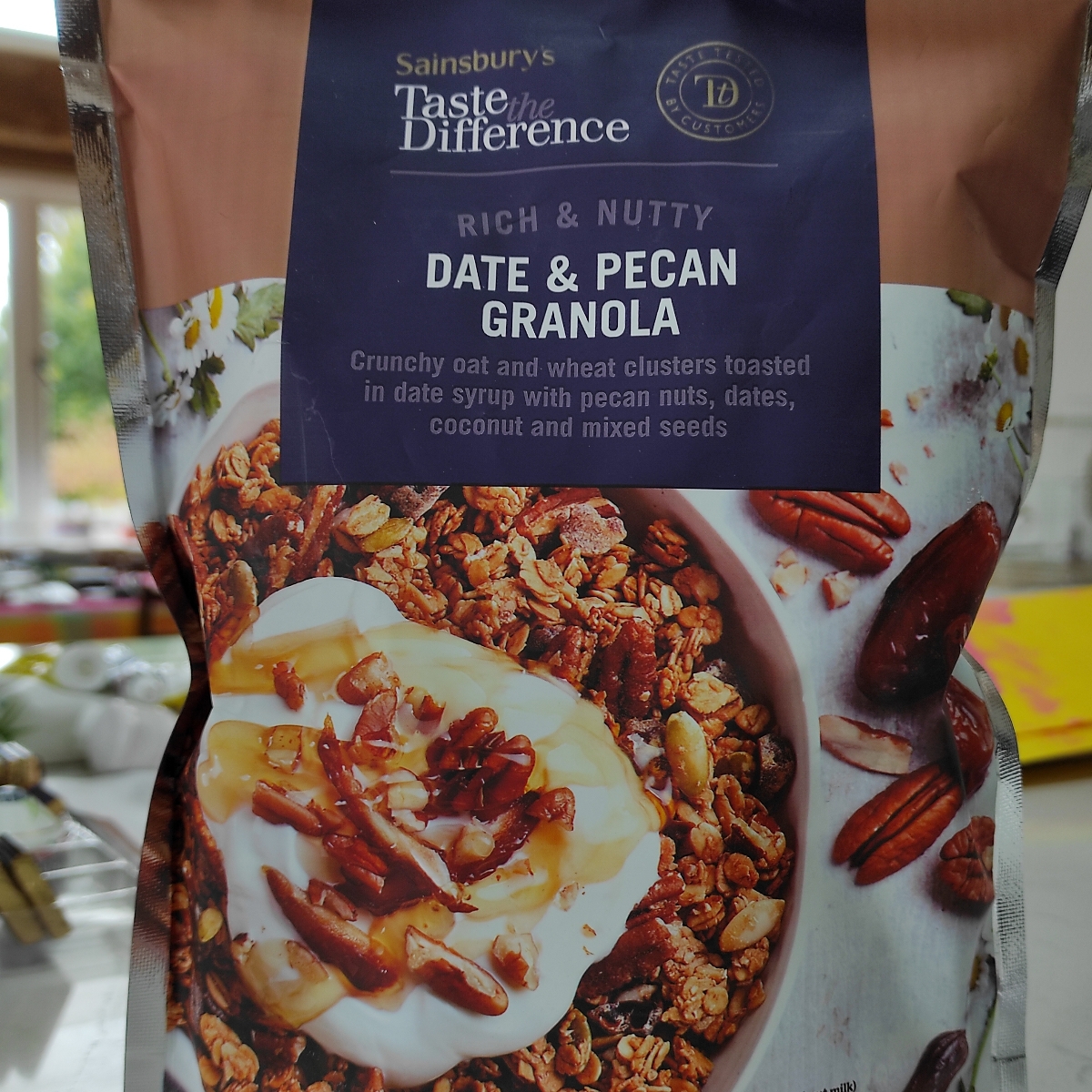Sainsbury’s Taste The Difference Date & Pecan Granola Reviews abillion
