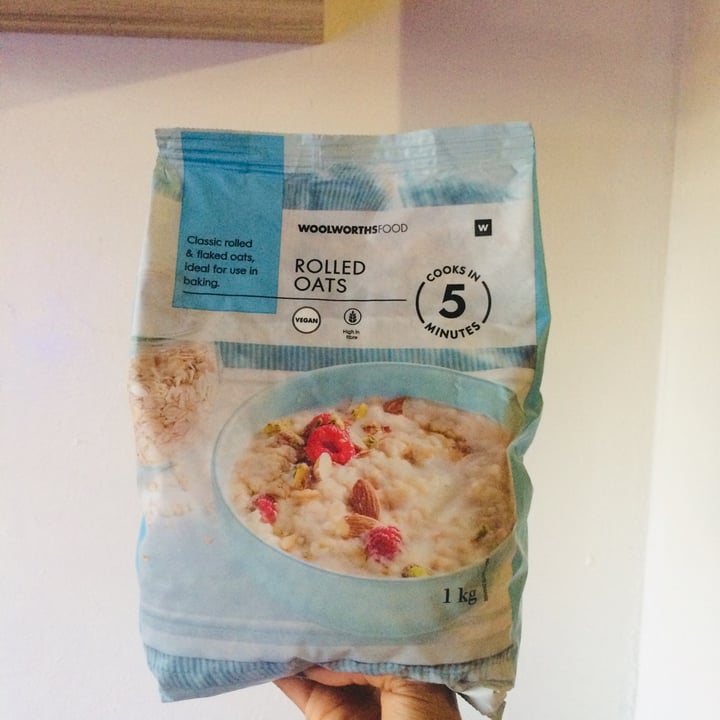 photo of Woolworths Food Rolled oats shared by @nikki-c on  10 Nov 2021 - review