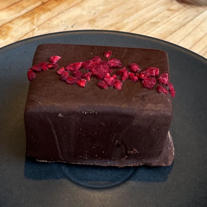 photo of Love Your Soul Lamington with Raspberry Jam shared by @veganadam on  09 Jun 2022 - review