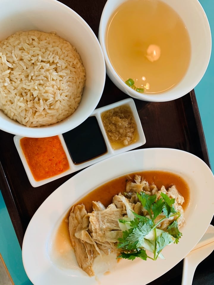 photo of Privé Tiong Bahru Hainanese Chicken Rice shared by @sling on  10 Mar 2020 - review