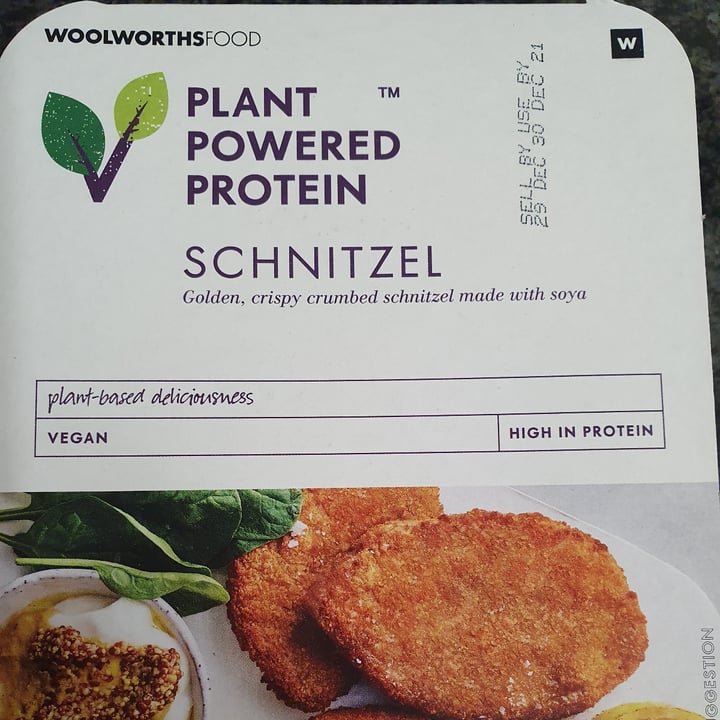 photo of Woolworths Food Plant powered protein schnitzel shared by @samkalikim2021 on  17 Dec 2021 - review