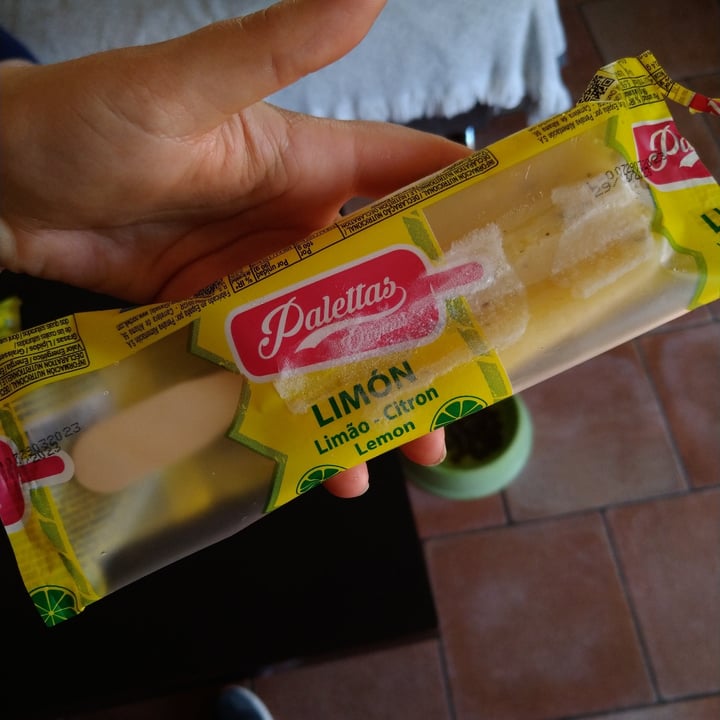 photo of Paletas Polo de limón y hierbabuena shared by @theandalusianqueer on  17 Jul 2021 - review