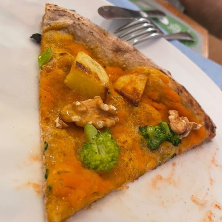 photo of Capperi che Pizza zucca barucca shared by @tobie on  20 Oct 2021 - review