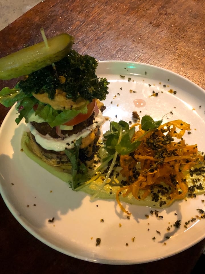 photo of Greenhouse Canteen & Bar Mushroom Cheeseburger shared by @rogan on  12 Jan 2020 - review