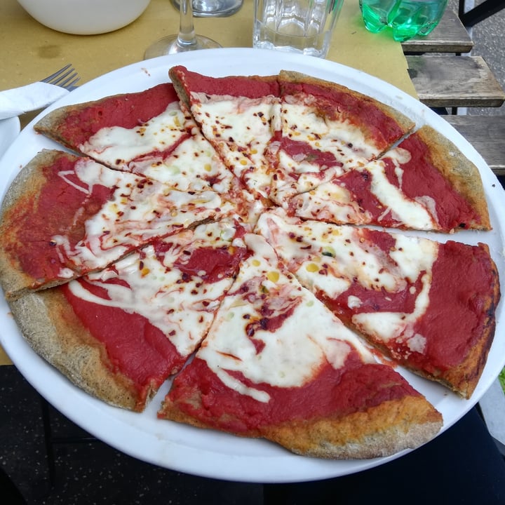 photo of Breaking Bread Pizza Piccantina shared by @alessandroquarta on  02 Apr 2021 - review