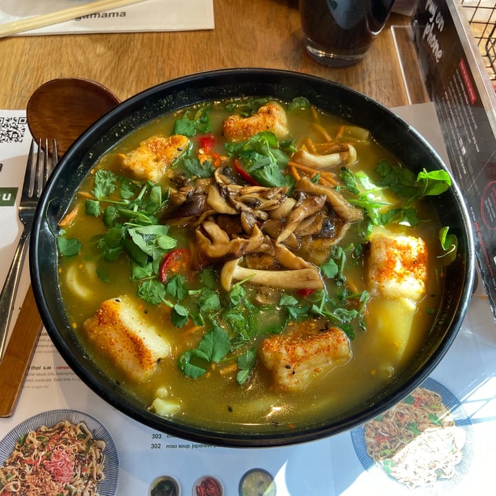 photo of Wagamama Kingston upon Thames Kare buroso ramen shared by @petermcgill on  02 Sep 2020 - review