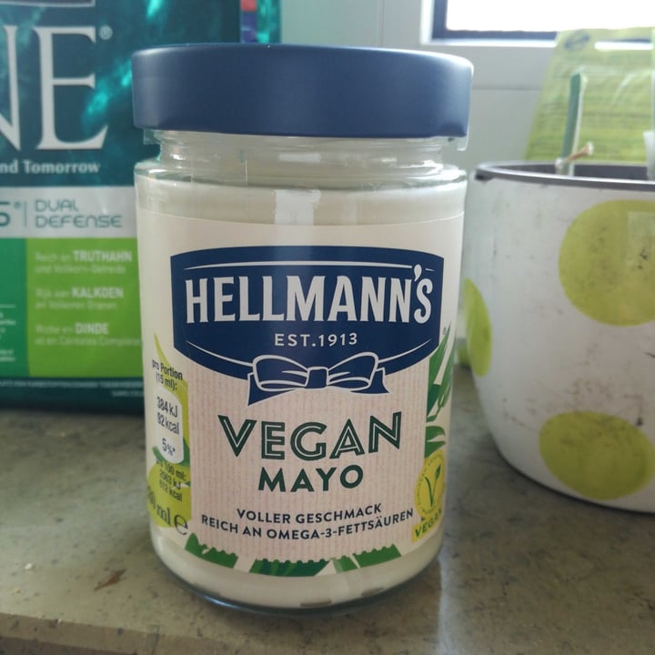 photo of Hellmann’s Hellman’s Vegan Mayonnaise shared by @vilaberardi on  21 Apr 2021 - review