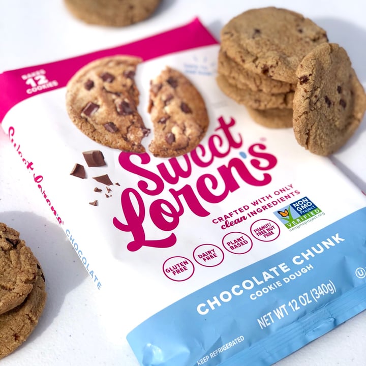 photo of Sweet Loren's Chocolate Chunk Cookie Dough shared by @alexanicole on  31 Oct 2021 - review