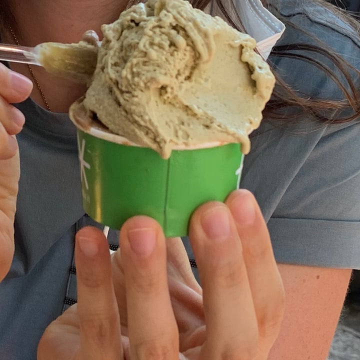 photo of OUT-OF-THE-BOX Gelato Al Pistacchio shared by @silviagoggi on  24 Nov 2021 - review