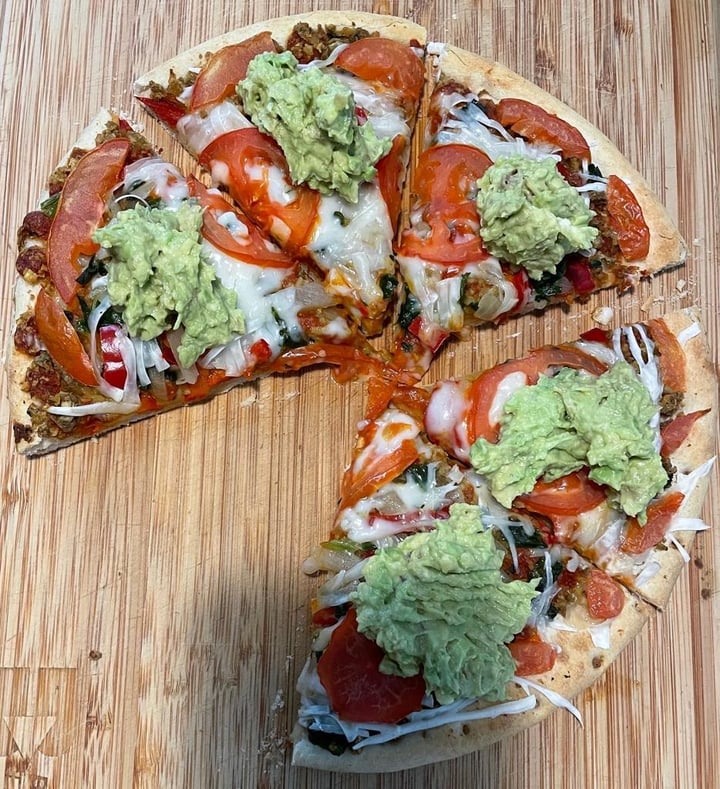 photo of Woolworths Food Falafel & veg pizza shared by @lor on  12 Dec 2021 - review