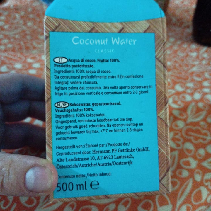 photo of VitAsia Agua de coco shared by @marinasacco on  18 Feb 2022 - review