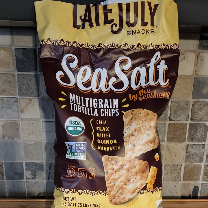 photo of Late July Snacks Late July Sea Salt Multigrain Tortilla Chips shared by @gizagirl on  16 Jun 2022 - review