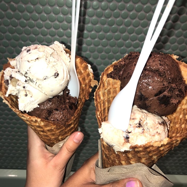 photo of Van Leeuwen Ice Cream Ice Cream shared by @softsofi on  20 Jul 2021 - review