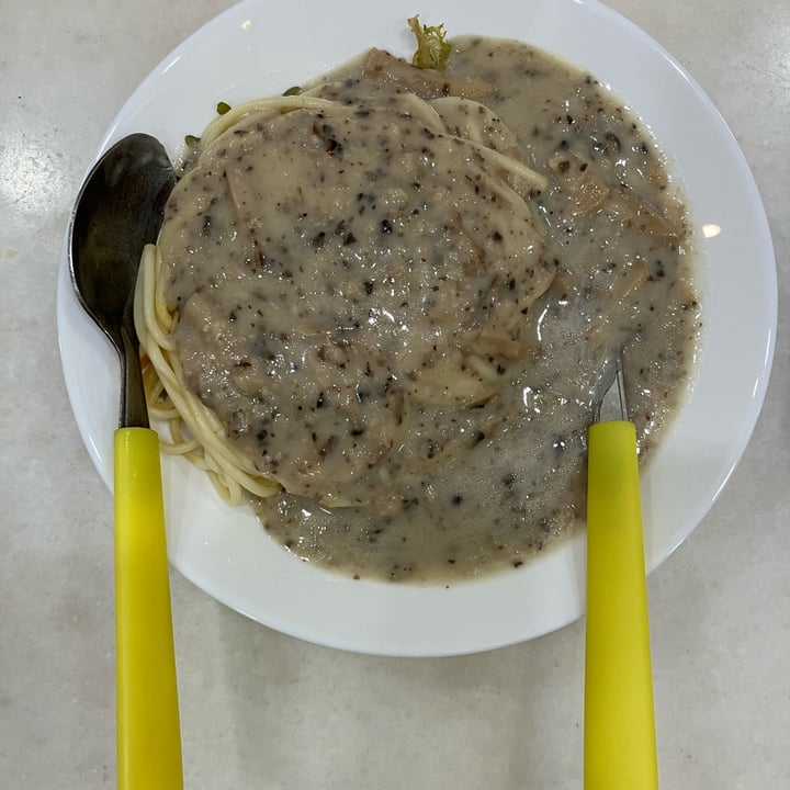 photo of Mong Cha Cha Cafe 梦茶茶 Truffled Mushroom Pasta shared by @veganhubby on  18 Apr 2022 - review