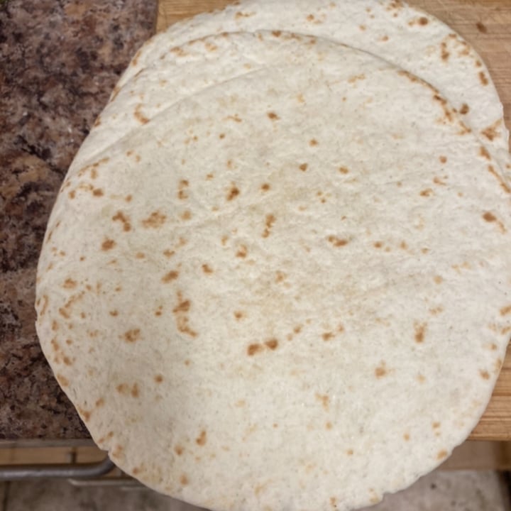 photo of Tesco Mini plain tortilla wraps shared by @animalsrule on  10 Mar 2022 - review