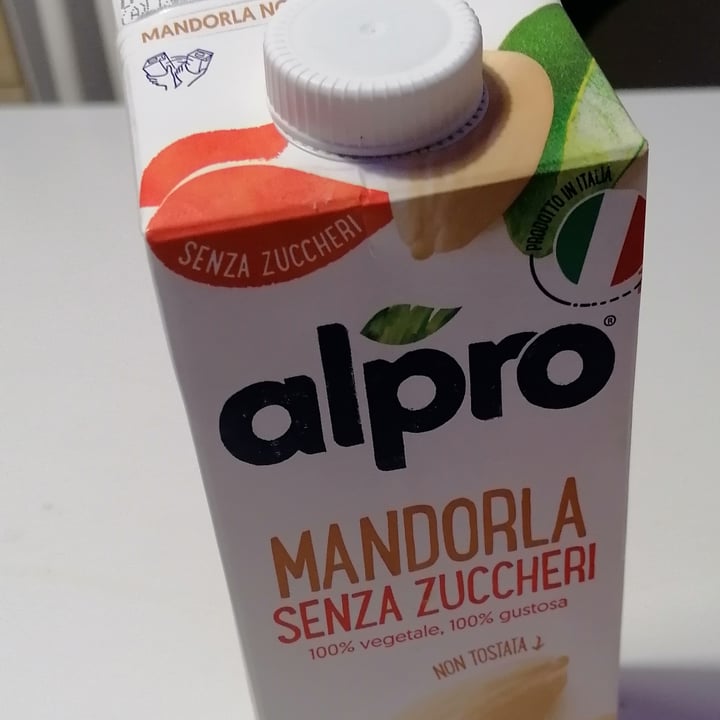 review photo of Alpro Mandorla Senza Zuccheri shared by @donatellaluconi on 10 May 2022 - review