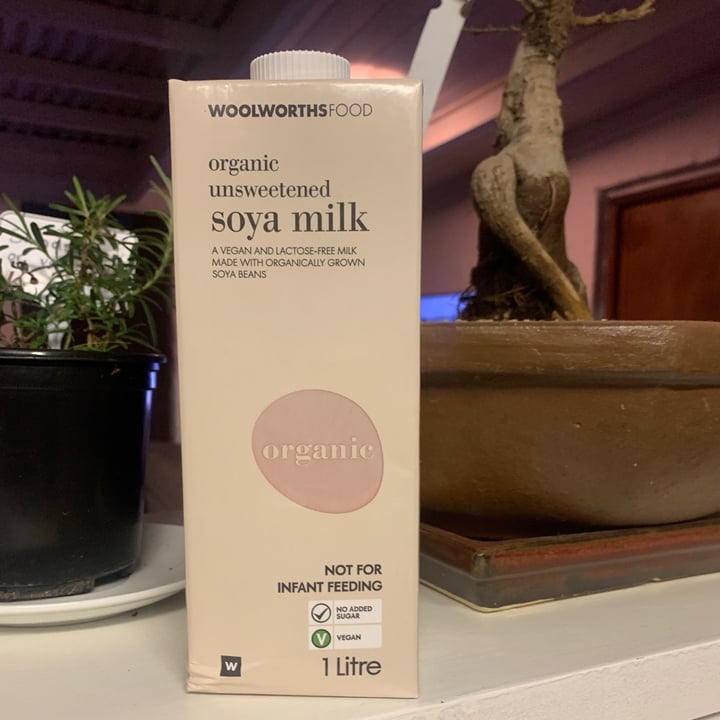 photo of Woolworths Food Organic unsweetened soya milk shared by @nadiacrous420 on  14 Sep 2021 - review