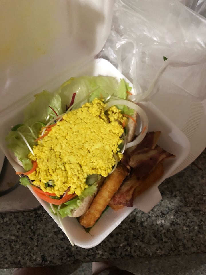 photo of Vegan Heaven Scrambled tofu baguette shared by @ateretgoldman on  02 Jul 2018 - review