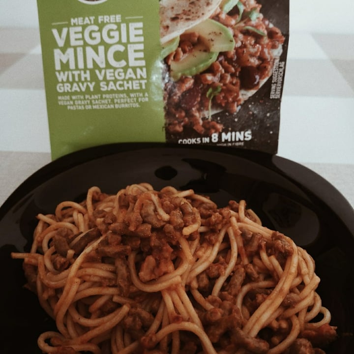 photo of Fry's Family Food Veggie Mince with Vegan Gravy Sachet shared by @andreaportelaf on  12 Oct 2020 - review