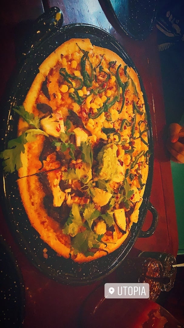 photo of u.to.pi.a Pizza Poblano Y Mitad De Pastor shared by @ney on  27 Nov 2019 - review