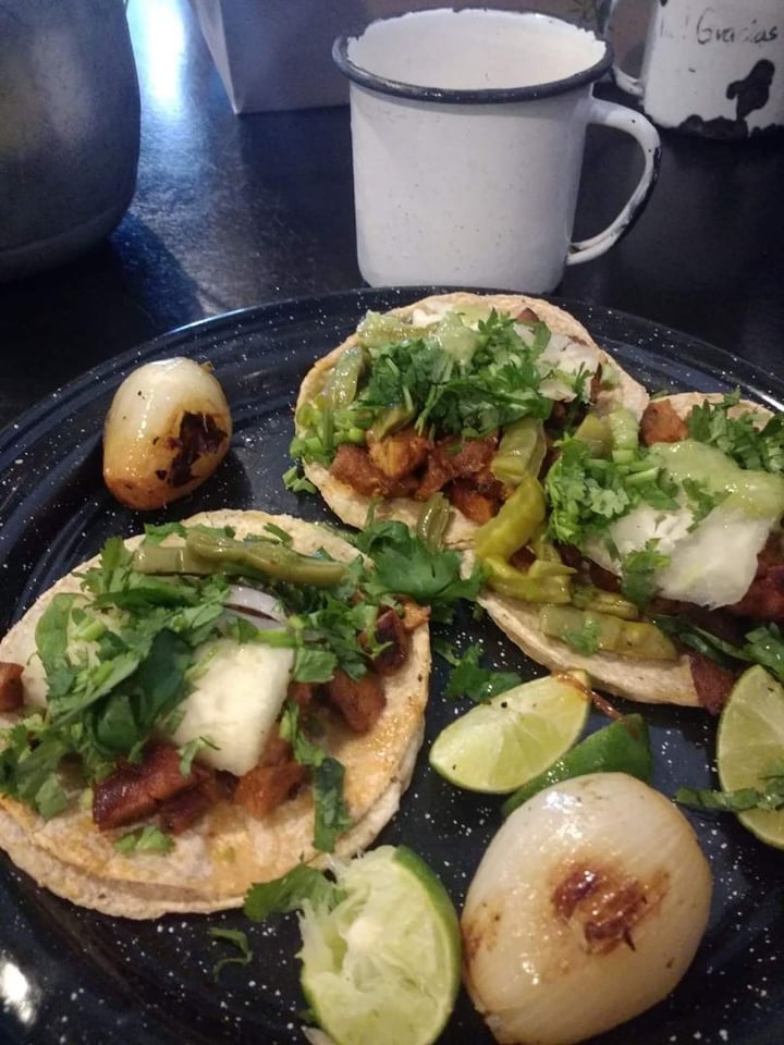 photo of Por Siempre Vegana Taquería Tacos Al Pastor shared by @jadesucot on  06 Mar 2020 - review