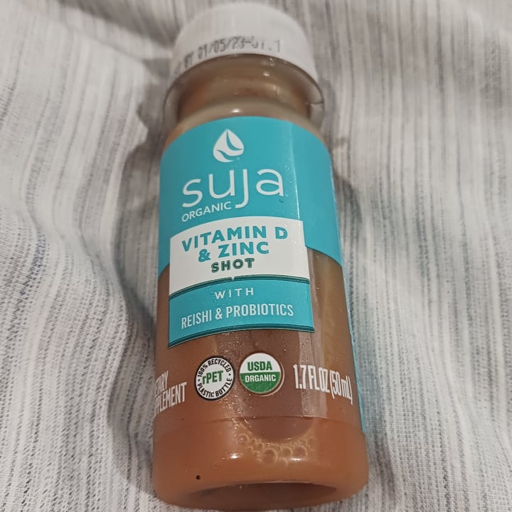 photo of Suja Juice Vitamin D and Zinc Shot shared by @heartartichokehearts on  21 Oct 2022 - review