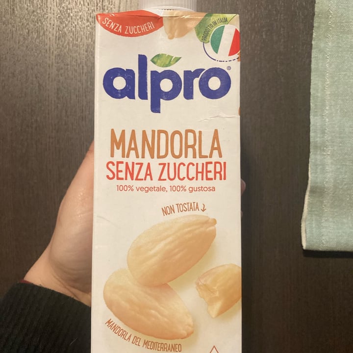 photo of Alpro Mandorla Senza Zuccheri shared by @ivanagreg on  11 Mar 2022 - review