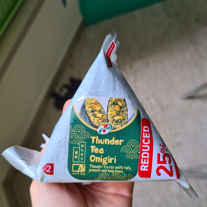 photo of 7-Eleven Thunder Tea Onigiri shared by @tabs on  19 Oct 2022 - review